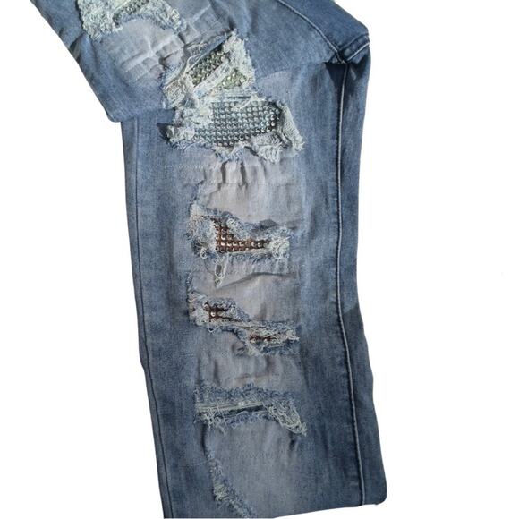 Blue Topic Rhinestone Studded Patch Distressed Denim Jeans Y2K Style - Size 9/10 - Picture 3 of 16